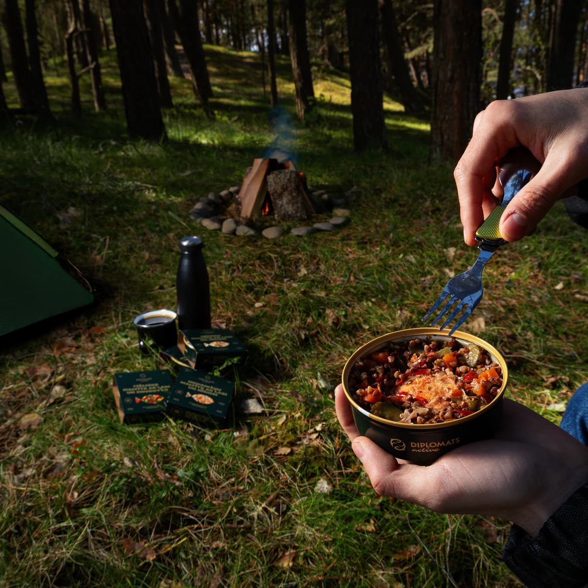 Diplomats ready meal enjoyed outdoors